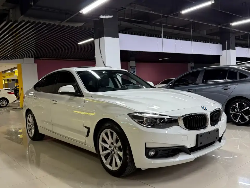 BMW 3 Series GT 320i Fashion 2019