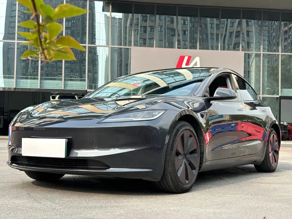 Tesla Model 3 Rear-Wheel Drive 2024
