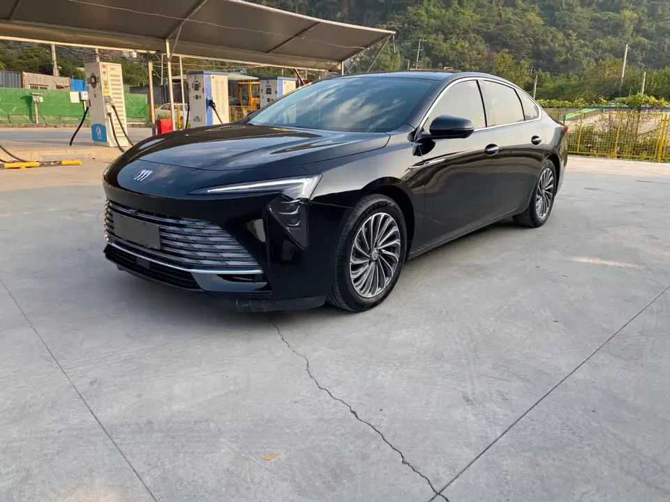 Buick LaCrosse 28T Premium Edition 2023