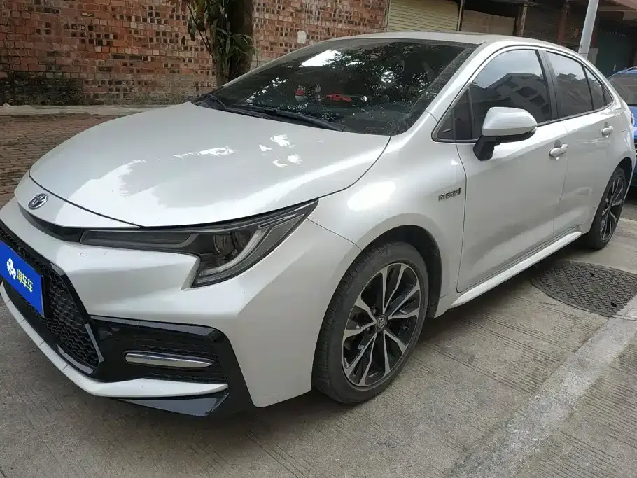 Toyota Levin Dual Engine 1.8H E-CVT Sport 2021