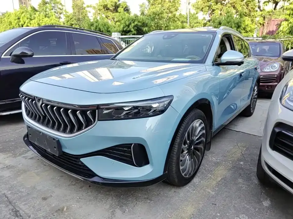 Voyah Auto VOYAH FREE AWD Standard Range Extender Exclusive Luxury Package 2022