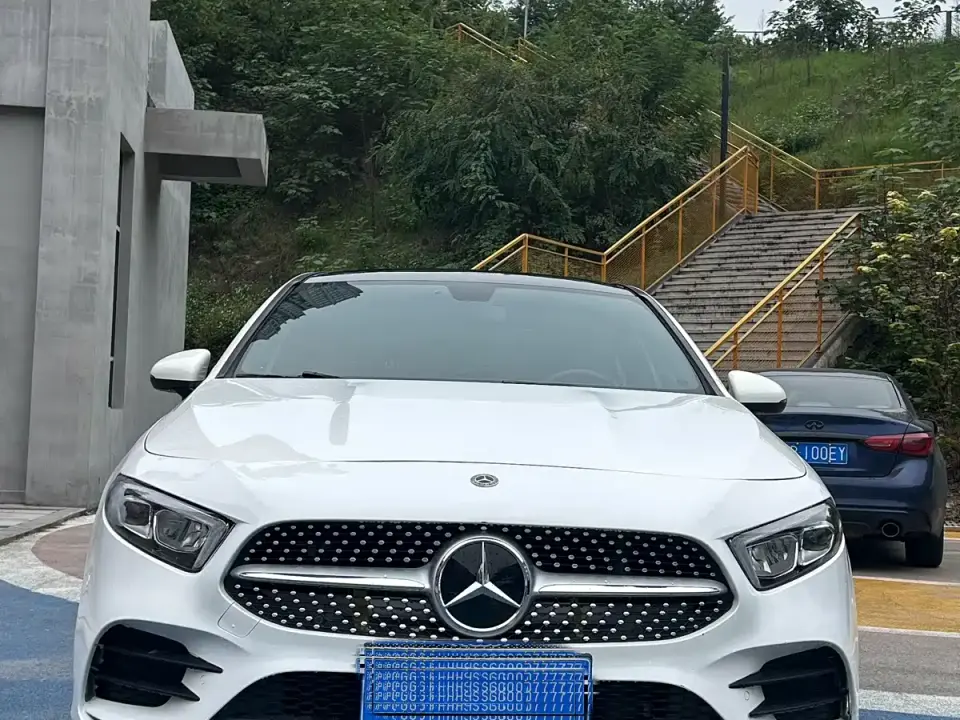 Mercedes-Benz A-Class A 200 L Sport Sedan Fashion Edition 2020