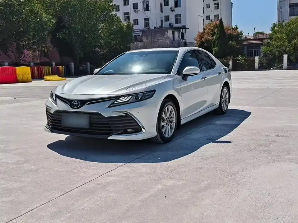 Toyota Camry 2.0G Luxury Edition 2023