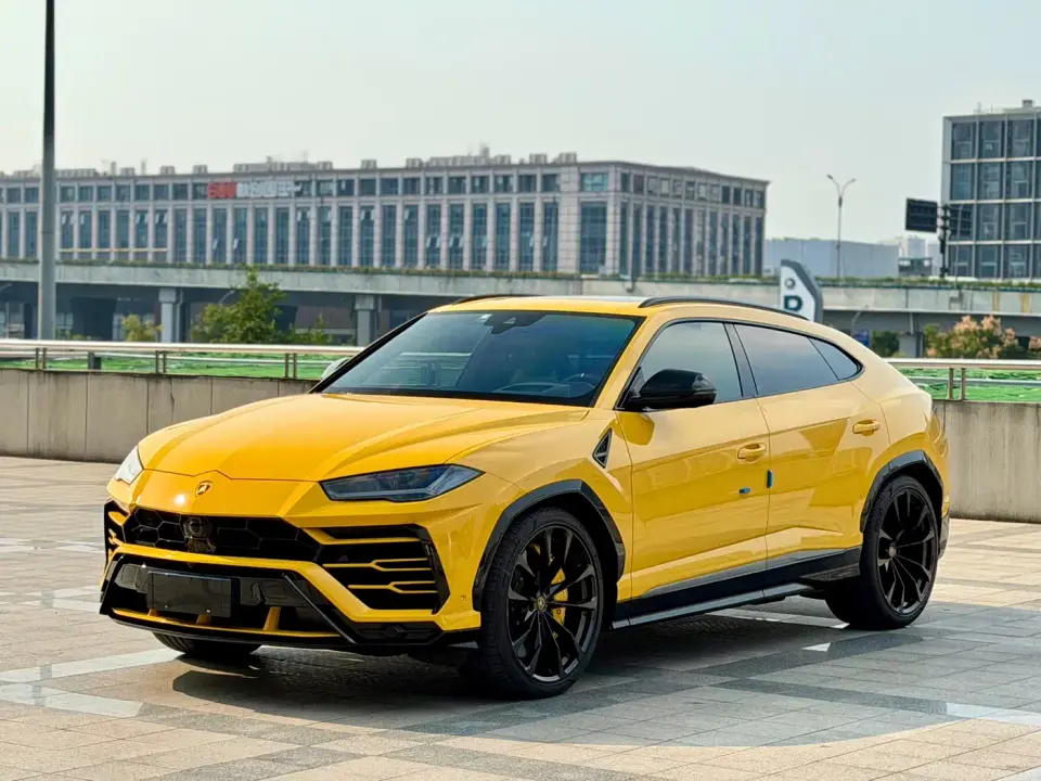 Lamborghini Urus 4.0T V8 2020