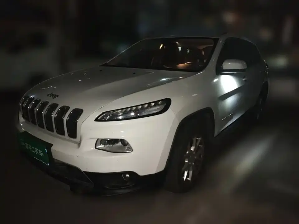 Jeep Cherokee 2.4L Leading Smart Edition 2019