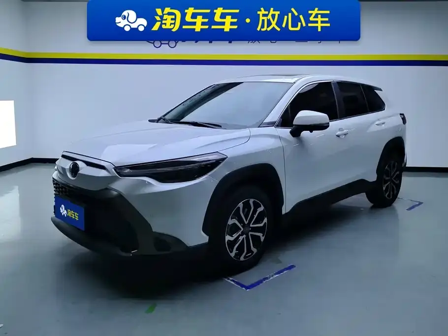 Toyota Frontlander 2.0L CVT Luxury Edition 2023