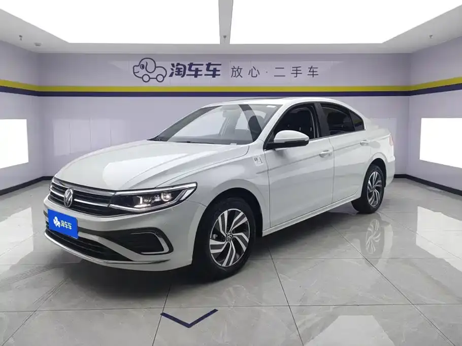 Volkswagen Bora 200TSI DSG Joy Ride Navigation Edition 2025