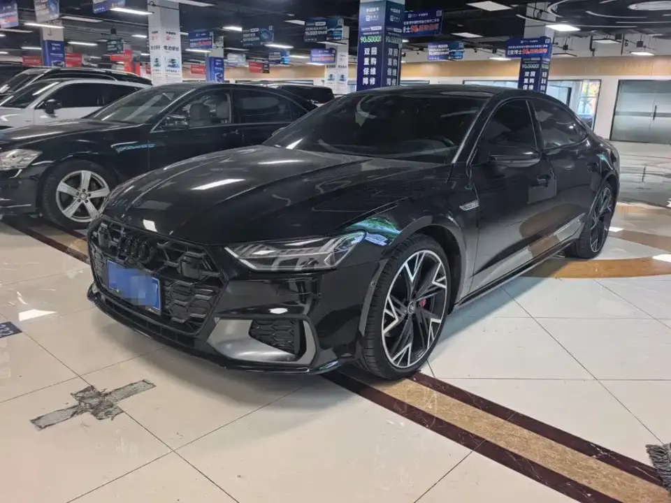 Audi A7L Model Year 45 TFSI quattro Black Knight Edition 2025