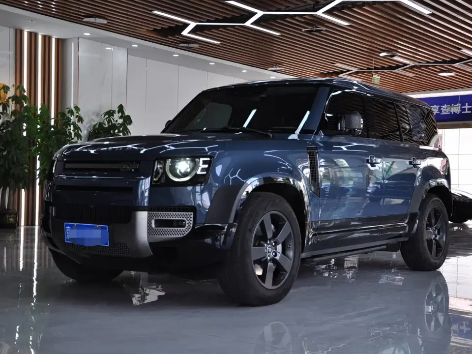 Land Rover Defender 110 P400 X-DYNAMIC HSE 2021