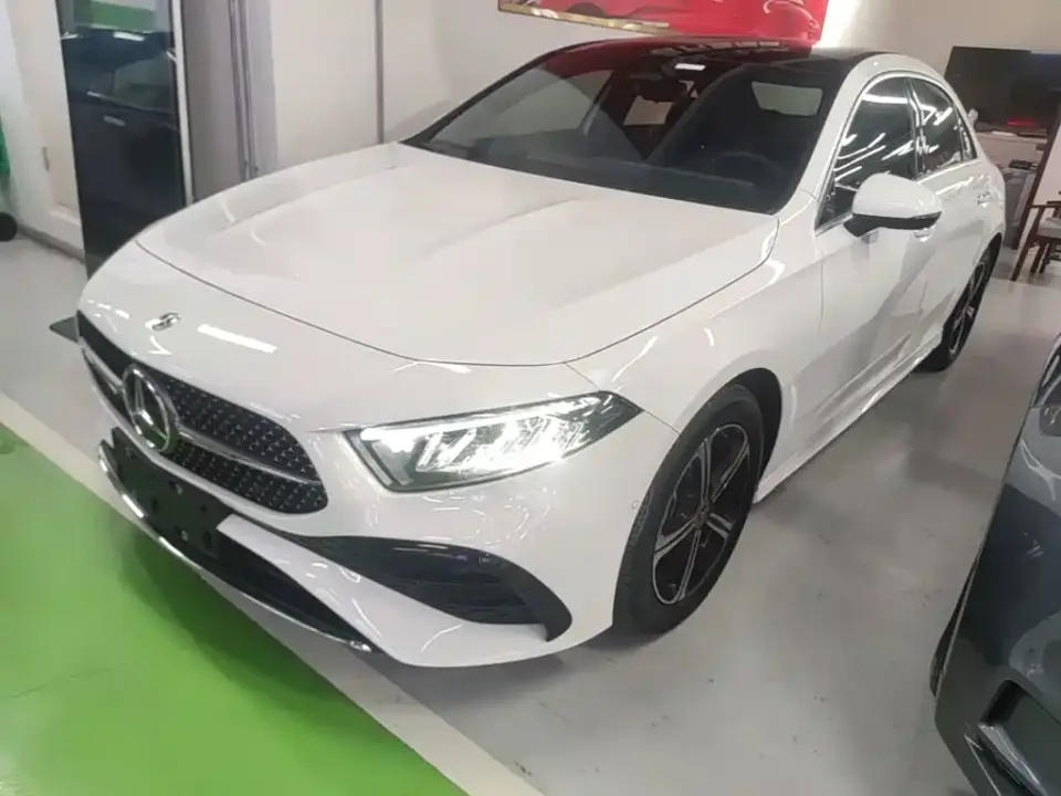 Mercedes-Benz A-Class A 200 L Fashion Edition 2025