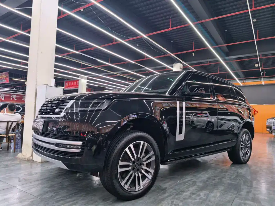 Land Rover Range Rover 3.0 L6 400PS Genesis Extended Version 2022