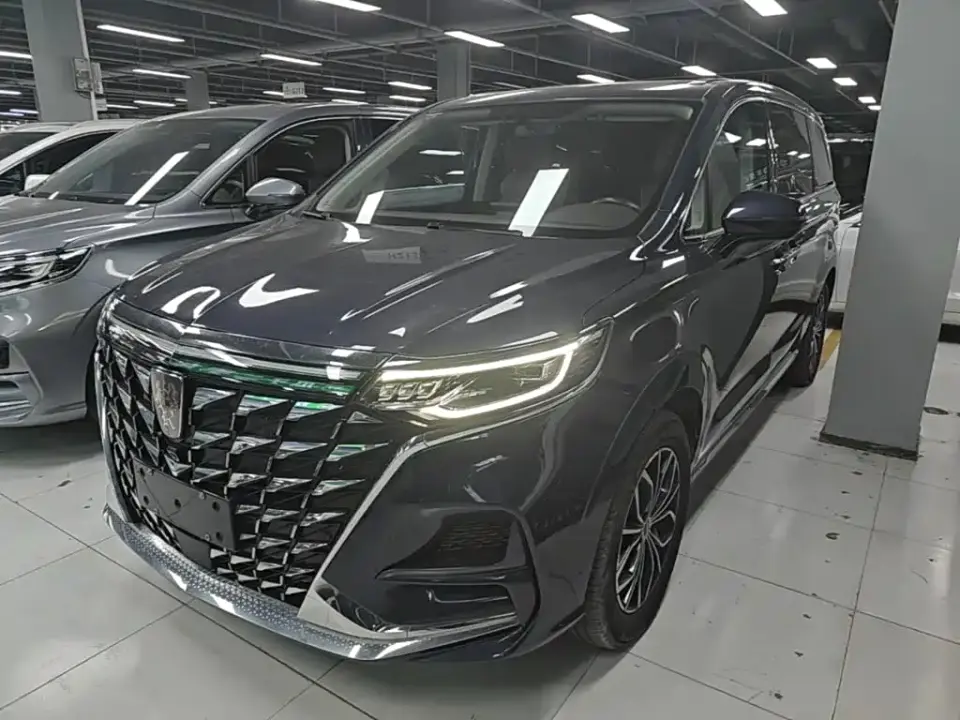 Roewe iMAX8 EV Gold Edition 2024