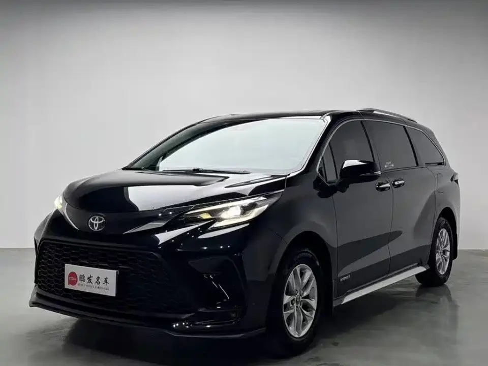 Toyota Granvia 2.5L Hybrid Comfort Edition 2024