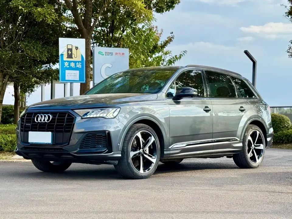 Audi Q7 55 TFSI quattro S line Sport 2021