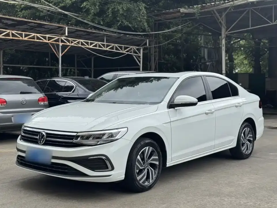 Volkswagen Bora Facelift 200TSI DSG Navigation Edition 2025