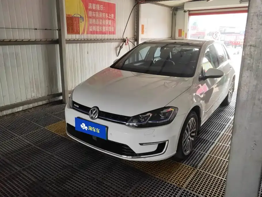 Volkswagen Golf Electric Chi 2020
