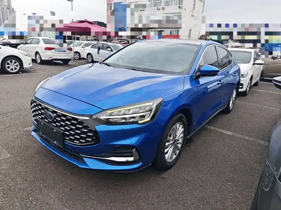Ford Focus Sedan EcoBoost 180 Auto Trend 2021