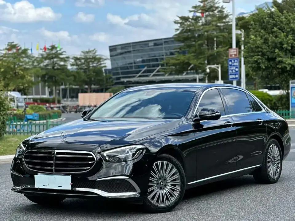Mercedes-Benz E-Class E 300 L Fashion 2023