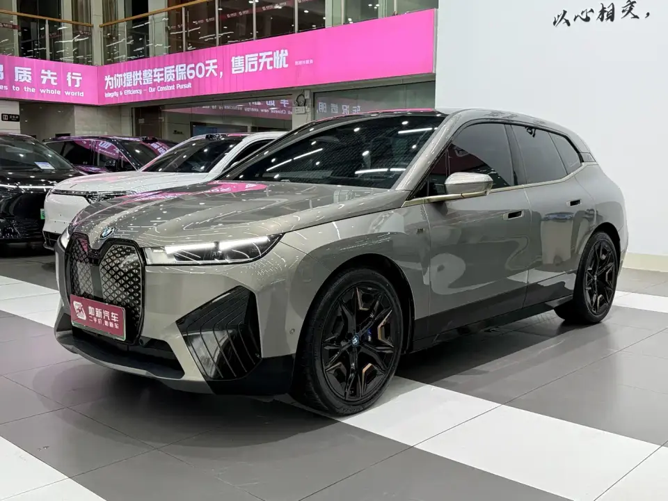 BMW iX M60 Facelift M60 2024