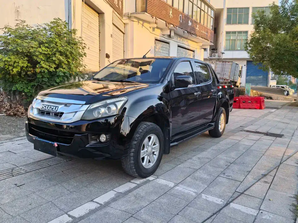 Isuzu Lingtuo 2.5T 2WD Manual Luxury JE4D25Q5A 2019