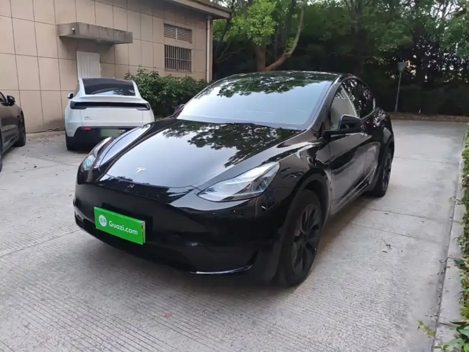 Tesla Model Y Rear-Wheel Drive Edition 2023