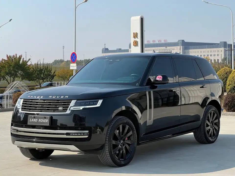 Land Rover Range Rover 3.0 L6 400PS Golden Age 7-Seater Long Wheelbase 2023