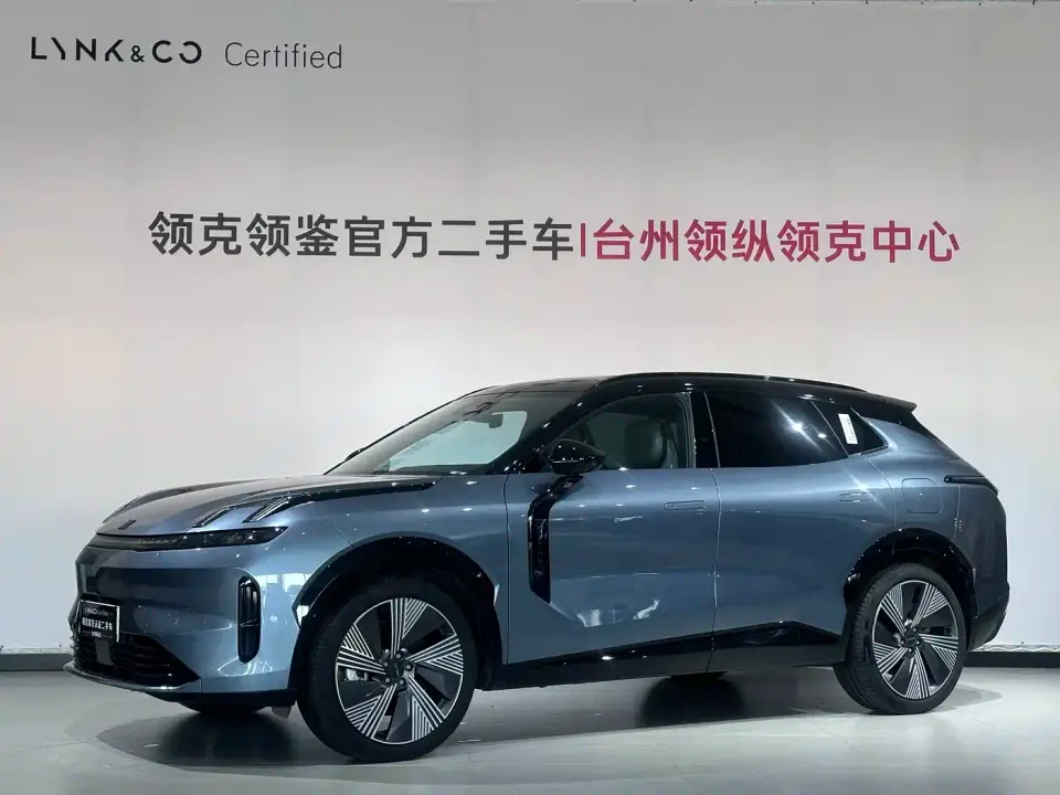 Lynk & Co 08 EM-P 220km AWD Performance Halo 2024