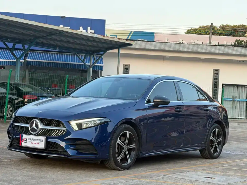 Mercedes-Benz A-Class Facelift III A 200 L Sport Sedan Fashion 2022