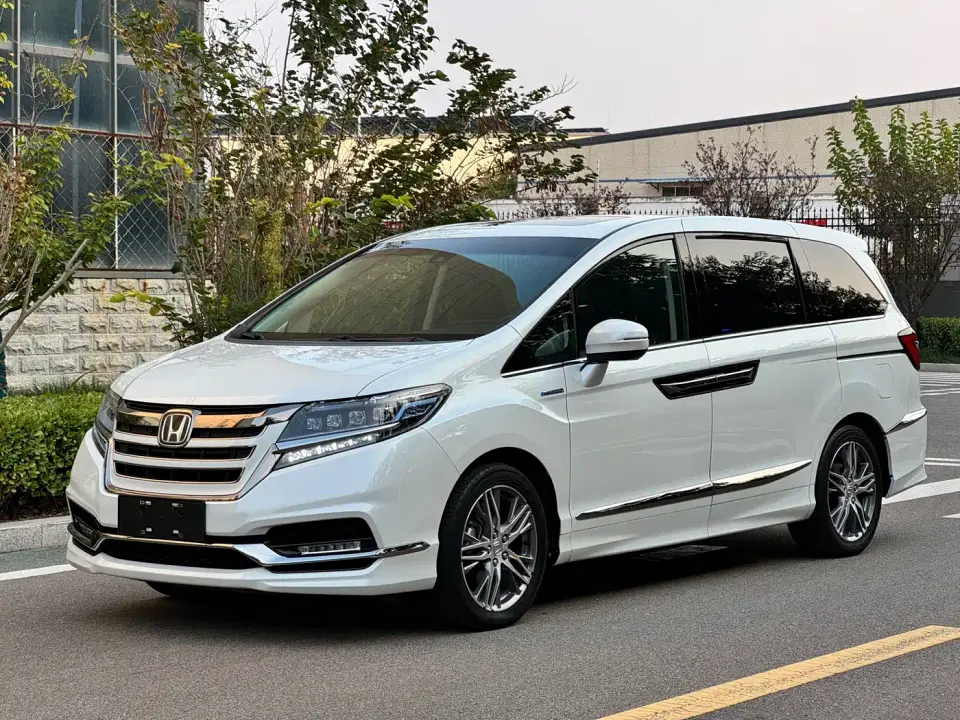 Honda Elysion 2.0L Hybrid Luxury Edition 2022