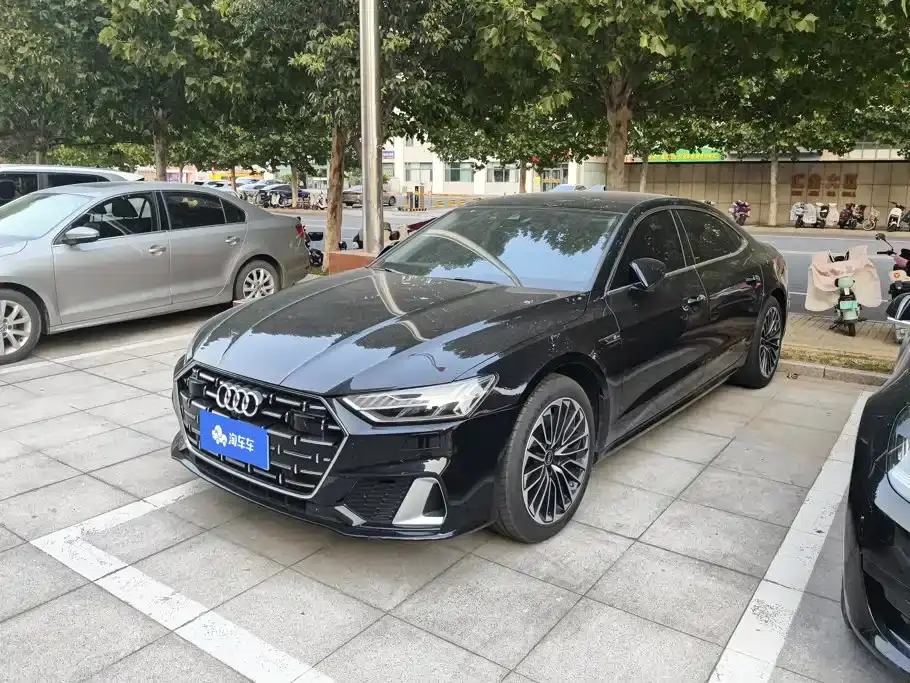 Audi A7L 45 TFSI Luxury 2025
