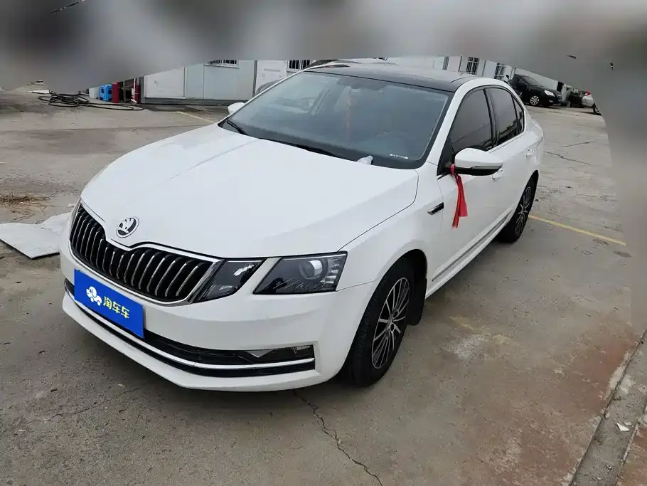 Skoda Octavia 1.5L Automatic Smart Luxury China VI 2019