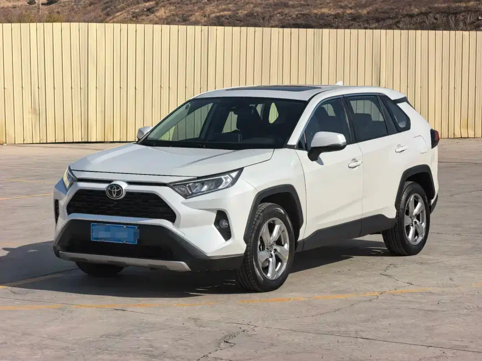 Toyota RAV4 Rongfang 2.0L CVT 2WD Fashion Edition 2023