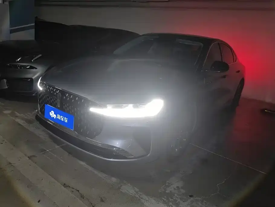 Lincoln Z 2.0T Premium Edition 2025