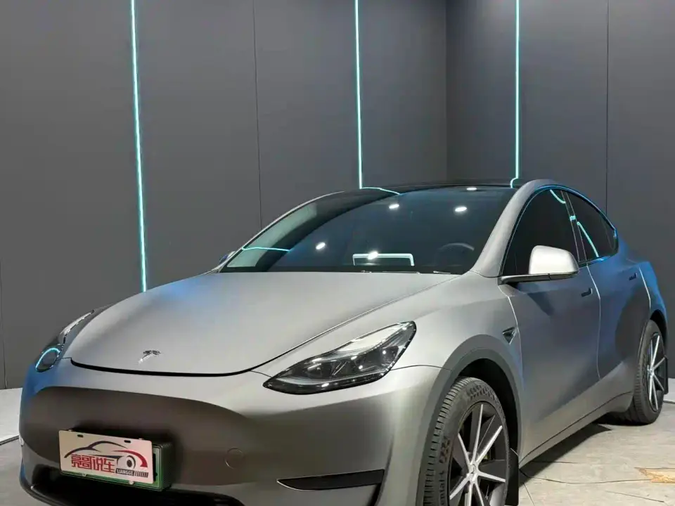 Tesla Model Y Rear-Wheel Drive Edition 2024