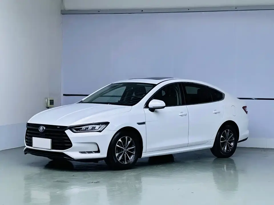 BYD Qin Pro New Energy DM 1.5TI Automatic Smart Connected Sharp Premium 2019