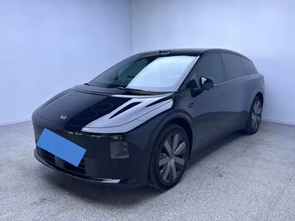 Li Auto i6 4WD Base Model 2026