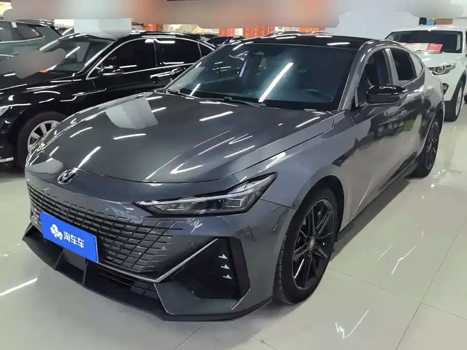 Changan UNI-V 1.5T Luxury Edition 2023