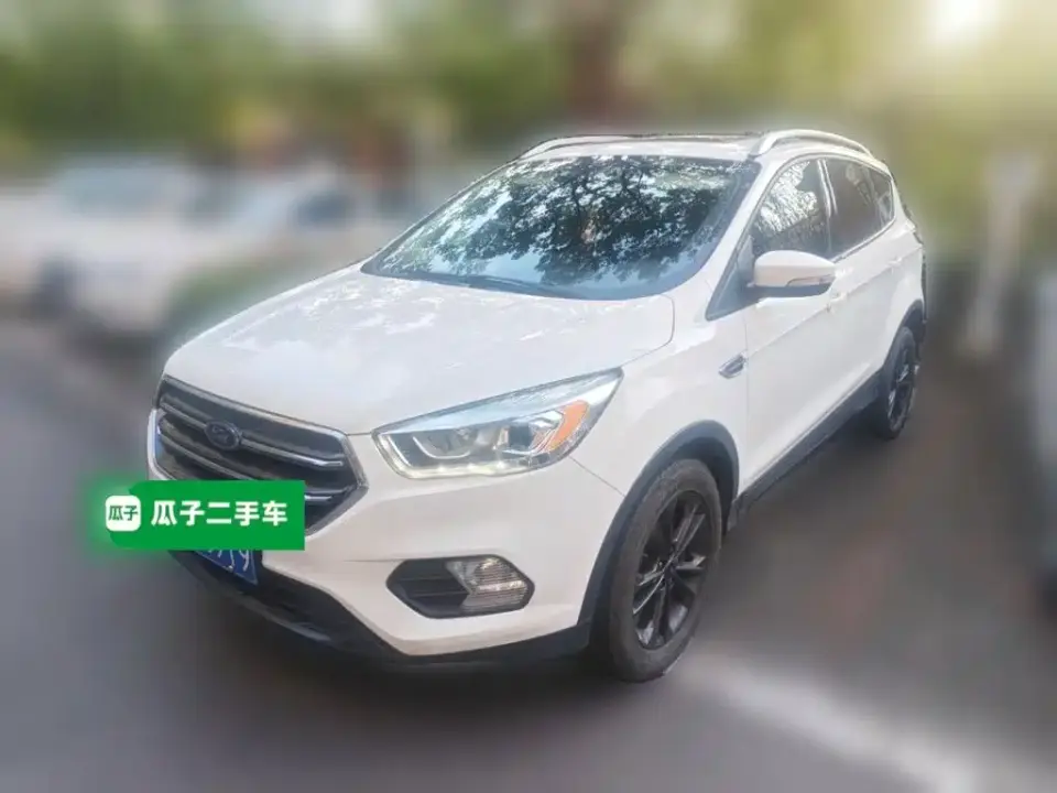 Ford Kuga EcoBoost 180 2WD Platinum Wing Edition China VI 2020
