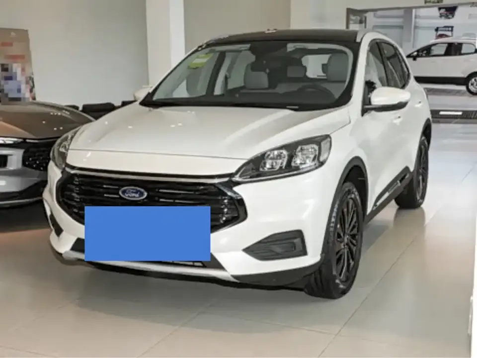 Ford Escape Model EcoBoost 245 4WD Premium Edition 2025