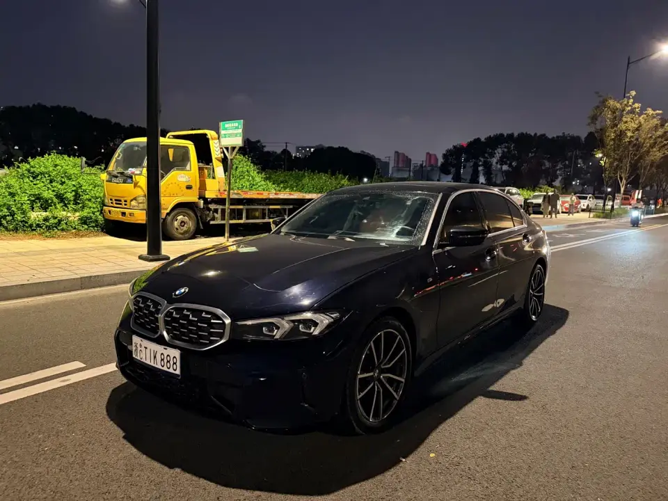 BMW 3 Series 325Li M Sport Package 2024