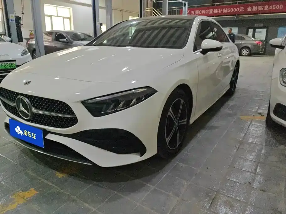 Mercedes-Benz A-Class A 200 L Fashion 2023