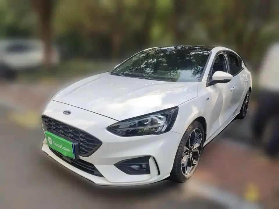 Ford Focus Sedan EcoBoost 180 Automatic ST Line 2021