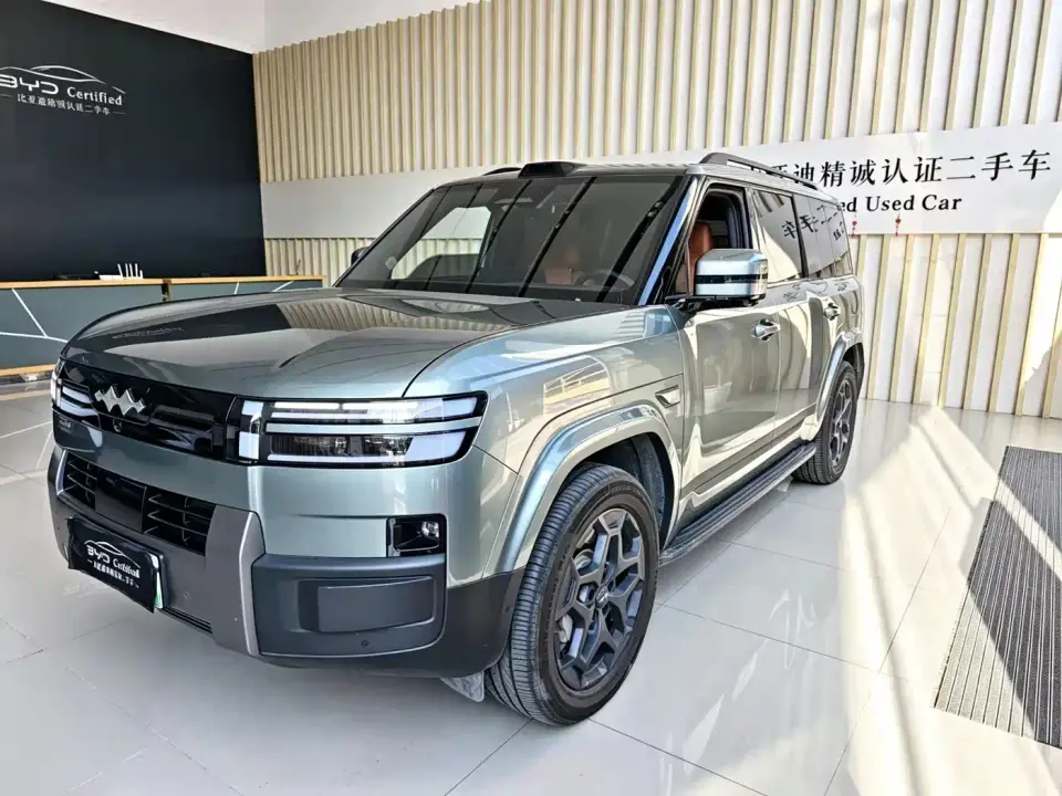 Fangchengbao Titanium 7 AWD Base Model 2025