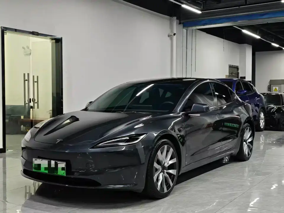 Tesla Model 3 Long Range All-Wheel Drive 2024