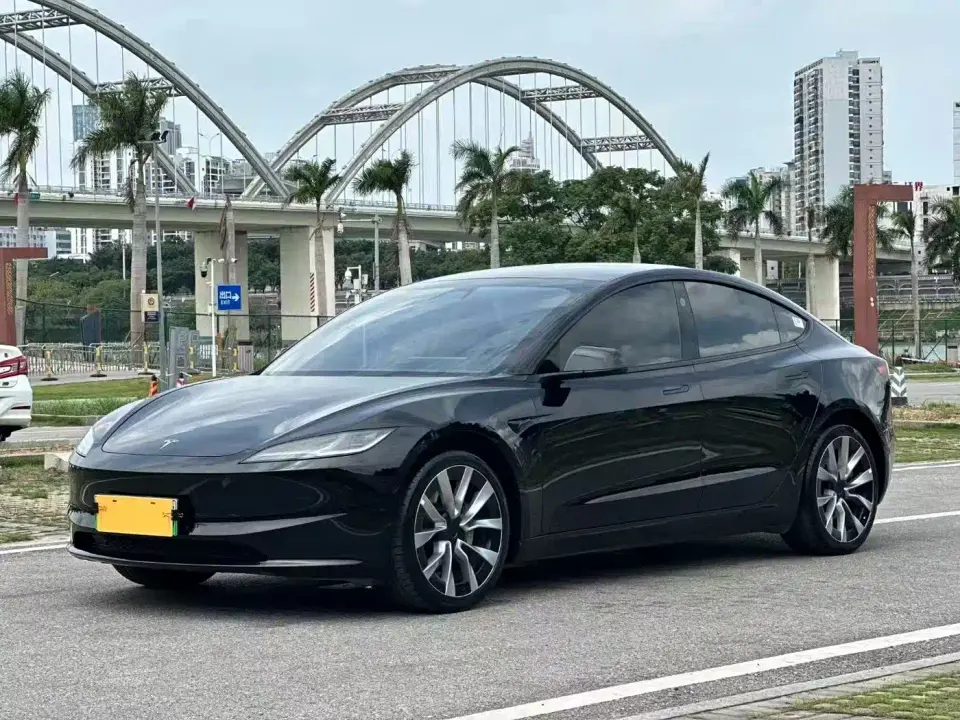 Tesla Model 3 Rear-Wheel Drive 2024