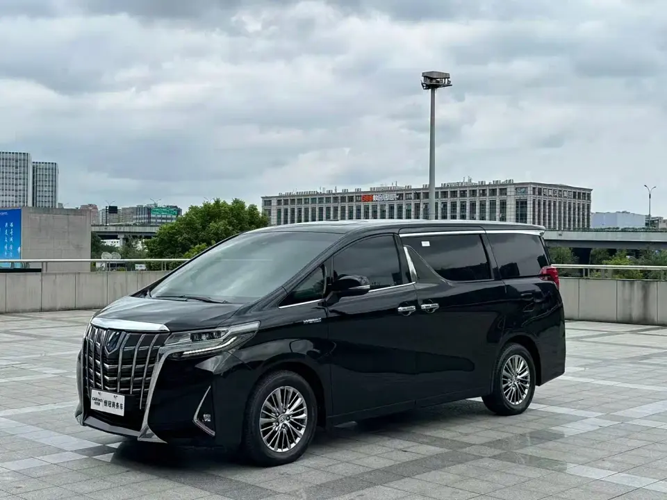 Toyota Alphard Hybrid 2.5L Luxury 2019