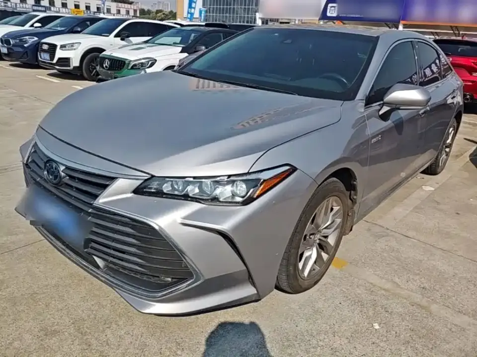 Toyota Avalon Hybrid 2.5L Luxury Edition China VI 2022