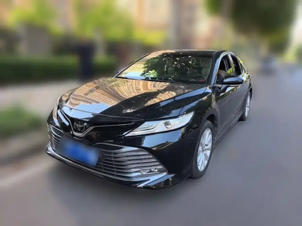 Toyota Camry 2.0G Luxury (China V) 2019