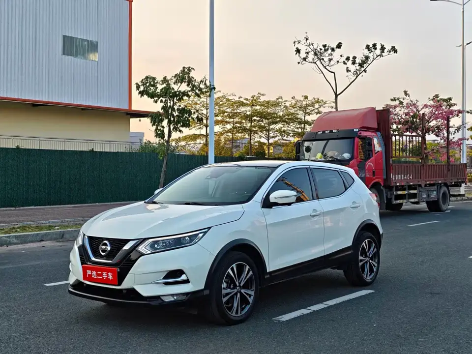 Nissan Qashqai 2.0L CVT Luxury Version 2021