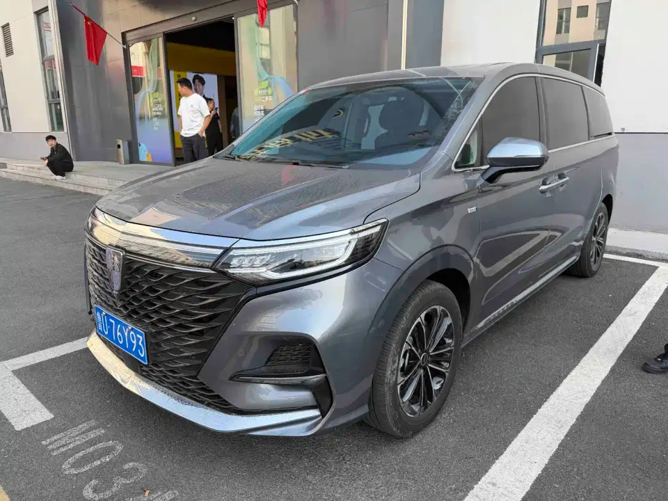 Roewe iMAX8 400TGI Flagship 2022